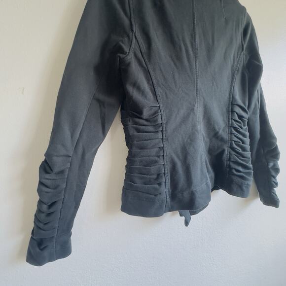 Lululemon Solace Ruched Jacket Black Sz 6 Asymmetril Moto Zip Stretch Athleisure - Picture 6 of 9
